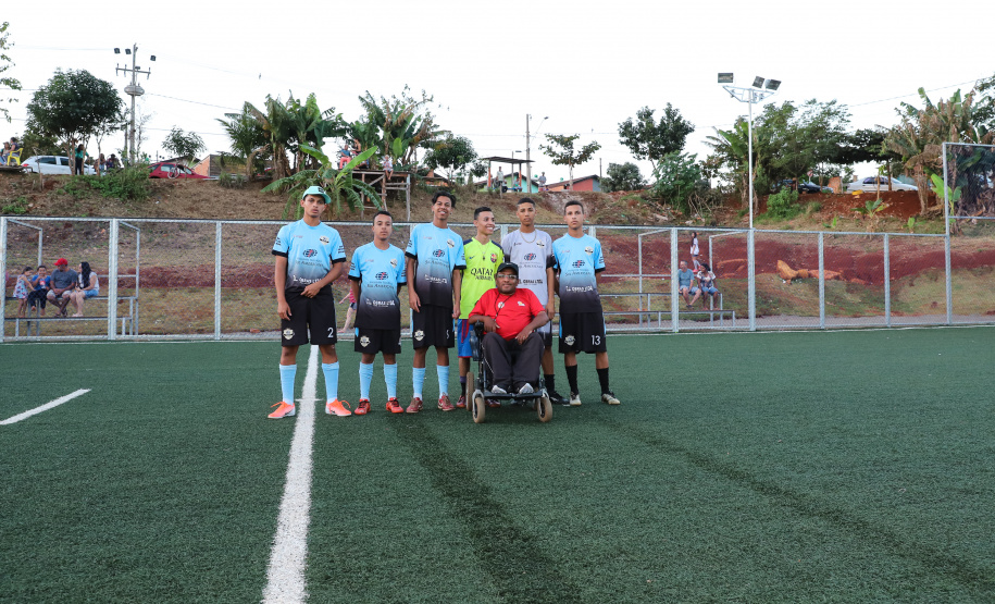 Londrina, no Norte do Paraná, ganhou uma unidade do projeto Arena Multiuso, espaço para atividades esportivas e de recreação, implantado pelo Governo do Estado, em parceria com o município. Instalada no conjunto residencial Vista Bela, a unidade foi entregue à comunidade pelo governador Carlos Massa Ratinho Junior, nesta quinta-feira (20). - Londrina, 20/06/2019 - Foto: Rodrigo Félix Leal/ANPr