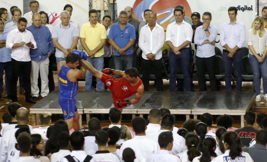 O governador Carlos Massa Ratinho Junior lançou nesta quinta-feira (20), no Ginásio Moringão, em Londrina, o Japs Combate, espécie de Jogos Abertos do Paraná voltado apenas para as lutas.  -  Londrina, 20/06/2019  -  Foto: Arnaldo Alves/ANPr