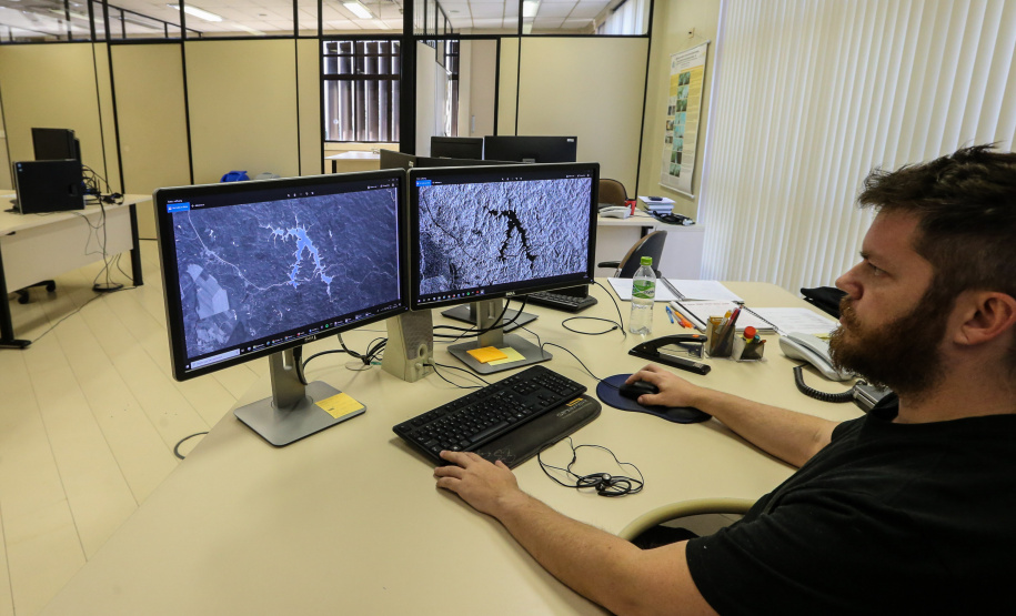 Simepar ganha novas atribuições - Vinculado agora à Secretaria de Desenvolvimento Sustentável e Turismo, instituto passa a ter um braço voltado para o meio ambiente, mas sem se descuidar das previsões metereológicas.Curitiba, 19/06/2019 -  Foto: Geraldo Bubniak/ANPr