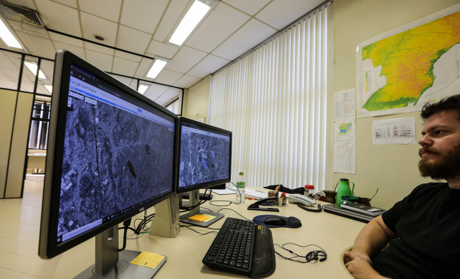 Simepar ganha novas atribuições - Vinculado agora à Secretaria de Desenvolvimento Sustentável e Turismo, instituto passa a ter um braço voltado para o meio ambiente, mas sem se descuidar das previsões metereológicas.Curitiba, 19/06/2019 -  Foto: Geraldo Bubniak/ANPr