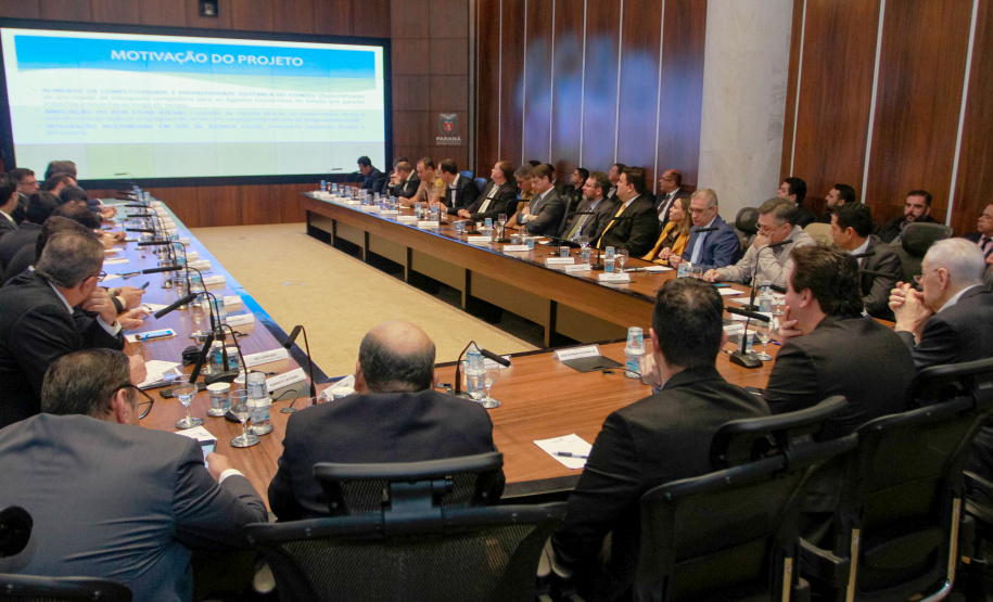 Governador Carlos Massa Ratinho Junior coordena reunião com a equipe de governo.  -  Curitiba, 25/06/2019  -  Foto: Valdelino Alves Pontes