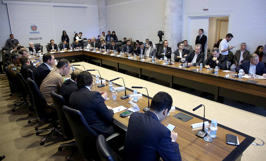 Governador Carlos Massa Ratinho Junior coordena reunião com a equipe de governo.  -  Curitiba, 25/06/2019  -  Foto: Jaelson Lucas/ANPr