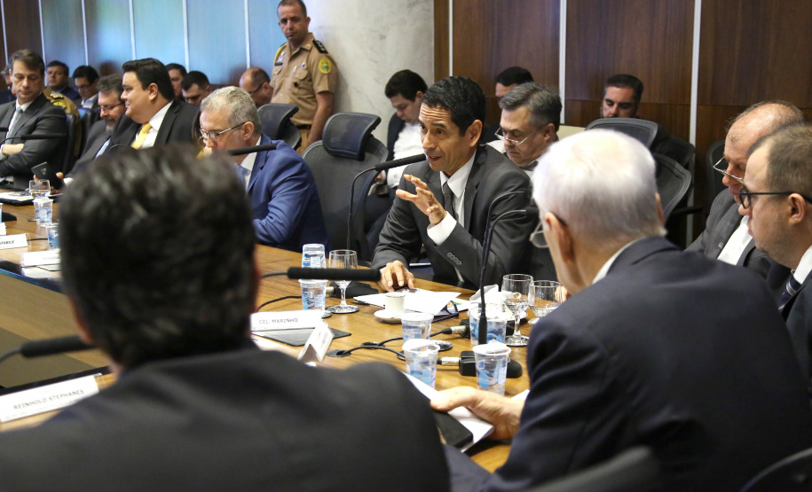 Governador Carlos Massa Ratinho Junior coordena reunião com a equipe de governo.  -  Curitiba, 25/06/2019  -  Foto: Jaelson Lucas/ANPr
