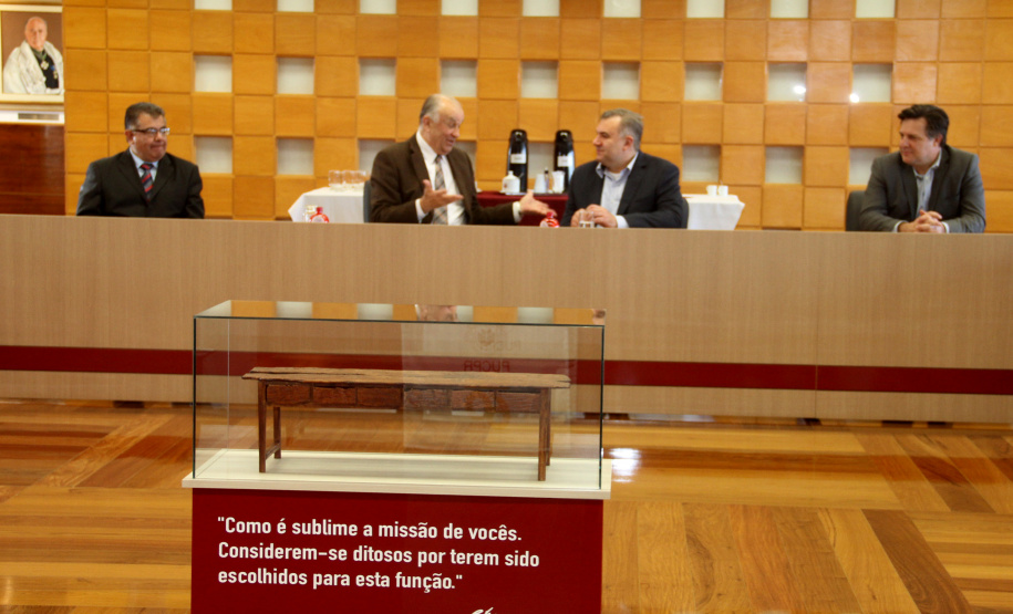 A Secretaria de Justiça, Família e Trabalho (Sejuf) e a Pontifícia Universidade Católica do Paraná (PUCPR) firmaram protocolo de intenções nesta terça-feira (25/06) para a elaboração e execução de projetos comuns de interesse das instituições, com ênfase na área social. -  Curitiba, 25/06/2019  -  Foto: Divulgação SEJUF