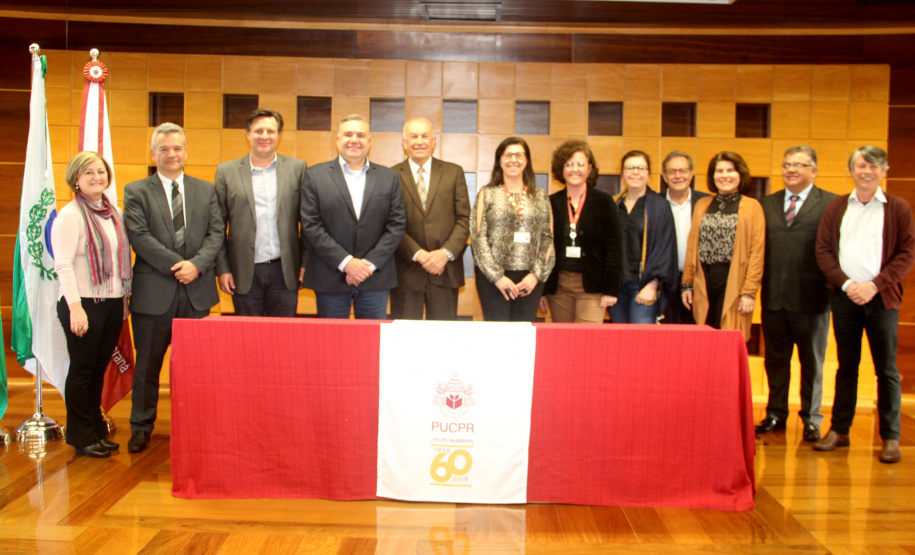 A Secretaria de Justiça, Família e Trabalho (Sejuf) e a Pontifícia Universidade Católica do Paraná (PUCPR) firmaram protocolo de intenções nesta terça-feira (25/06) para a elaboração e execução de projetos comuns de interesse das instituições, com ênfase na área social. -  Curitiba, 25/06/2019  -  Foto: Divulgação SEJUF
