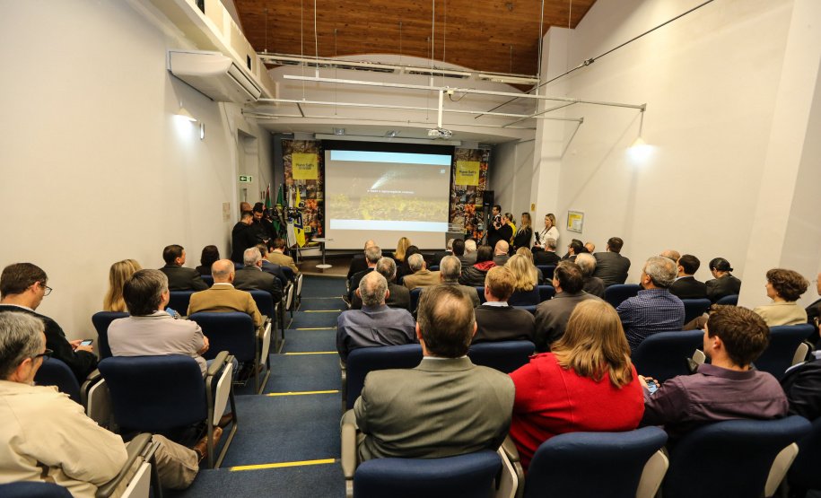 O vice-governador Darci Piana e o secretário estadual da Agricultura e do Abastecimento, Norberto Ortigara, participam nesta quinta-feira (27), em Curitiba, do lançamento do Plano Safra 2019/2020
