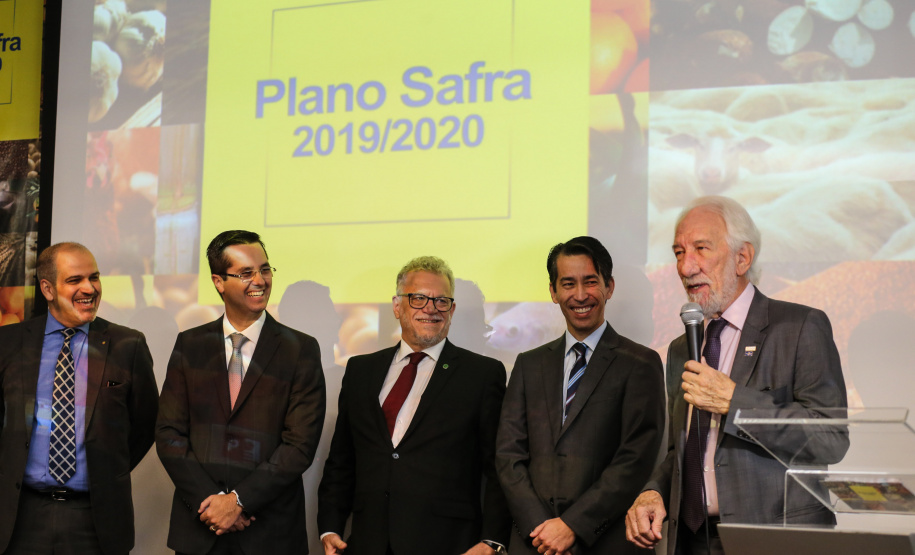 O vice-governador Darci Piana e o secretário estadual da Agricultura e do Abastecimento, Norberto Ortigara, participam nesta quinta-feira (27), em Curitiba, do lançamento do Plano Safra 2019/2020