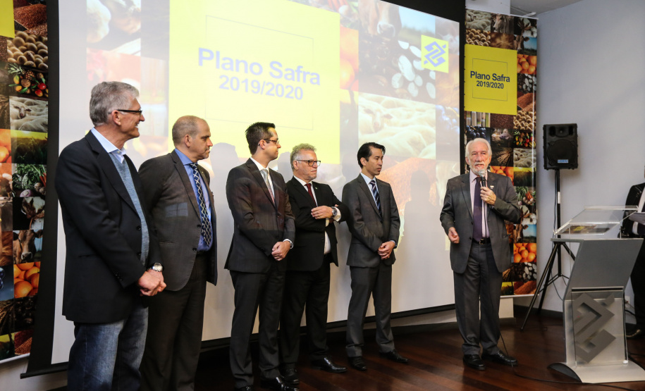 O vice-governador Darci Piana e o secretário estadual da Agricultura e do Abastecimento, Norberto Ortigara, participam nesta quinta-feira (27), em Curitiba, do lançamento do Plano Safra 2019/2020