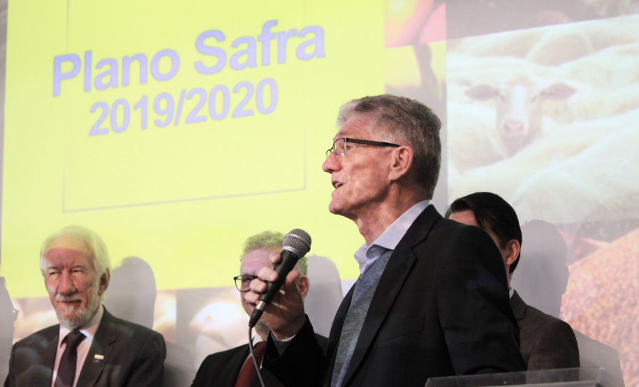 O vice-governador Darci Piana e o secretário estadual da Agricultura e do Abastecimento, Norberto Ortigara, participam nesta quinta-feira (27), em Curitiba, do lançamento do Plano Safra 2019/2020.  -  Curitiba, 27/06/2019  -  Foto: Gisele Barão/Assessoria de Imprensa Seab