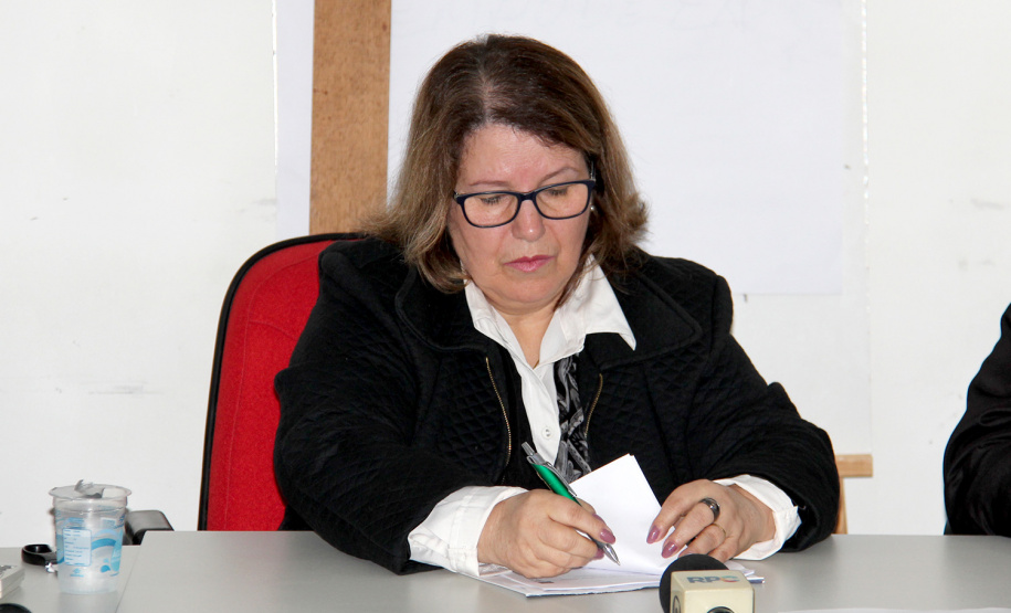 A Secretaria de Estado da Administração e da Previdência promoveu nesta quinta-feira (27) uma audiência para contratação emergencial da nova gestora da manutenção dos veículos do Estado.   -  Curitiba, 27/06/2019  -  Foto:  Carlos Winnikes