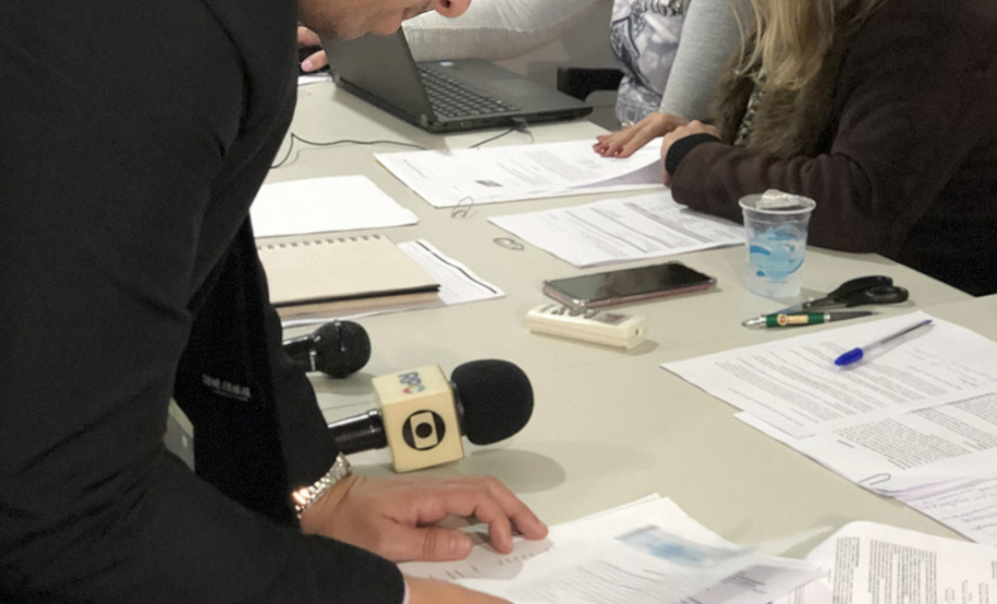 A Secretaria de Estado da Administração e da Previdência promoveu nesta quinta-feira (27) uma audiência para contratação emergencial da nova gestora da manutenção dos veículos do Estado.   -  Curitiba, 27/06/2019  -  Foto:  Carlos Winnikes