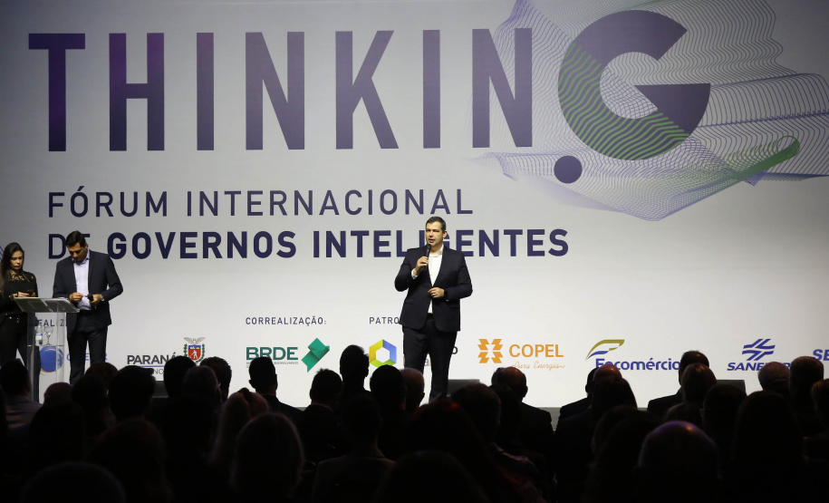 De acordo com o presidente da Celepar, Allan Costa, o programa agrega inteligência à gestão pública. “A ideia é ter o Estado no celular, tablet ou computador.  Foto: Jaelson Lucas/ANPr