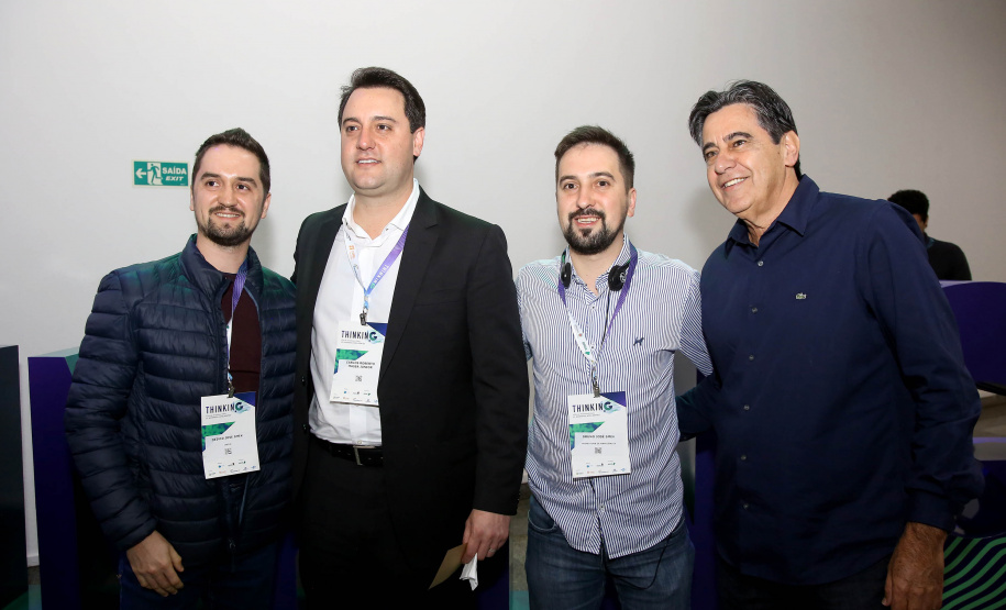 O governador Carlos Massa Ratinho Junior lançou nesta quinta-feira (27), em Foz do Iguaçu, durante o fórum internacional de inovação ThinkinG, o Paraná Inteligência Artificial (PIÁ). É o primeiro programa de inteligência artificial do Brasil focado na prestação de serviços à população.  Foto: Jaelson Lucas/ANPr