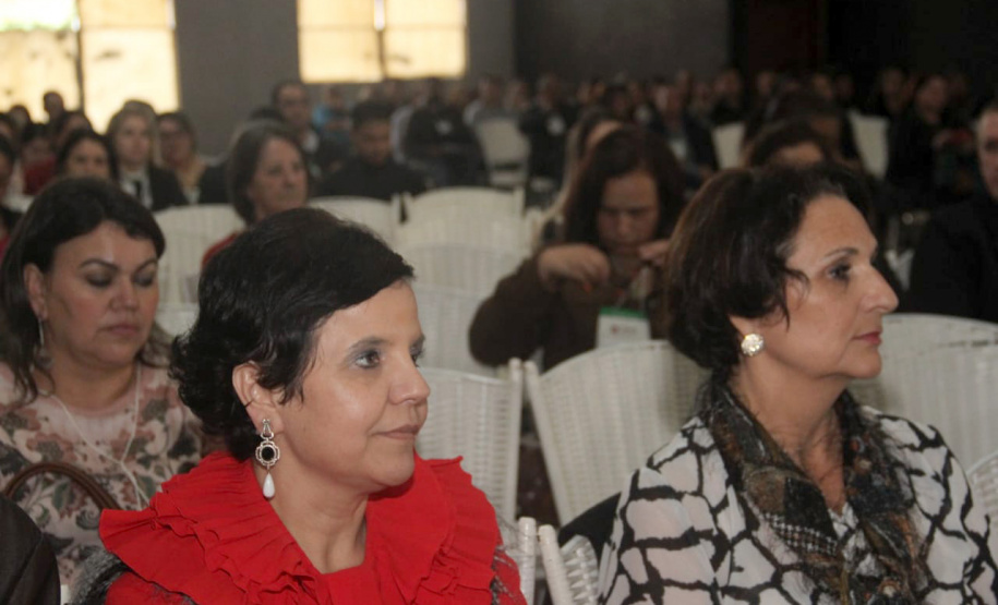 A Secretaria de Estado da Justiça, Família e Trabalho e a Associação de Conselheiros e Ex-Conselheiros Tutelares do Norte e dos Campos Gerais do Paraná realizaram nesta quinta-feira (27), o seminário “Infância Segura nos Municípios - governo e sociedade articulados em redes para proteção integral à criança e ao adolescente”. O evento aconteceu no Espaço Dini Moura Fadel, em Ibaiti. Foto: Divulgação/SEJUF