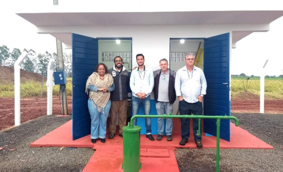 Representantes da Fundação Nacional de Saúde (Funasa) estiveram nesta semana no Paraná para conhecer o programa de saneamento rural da Sanepar, que pode ser considerado referência devido aos resultados apresentados. Na foto, Equipe da Funasa em comunidade da Estrada do Paraíso, em São Manoel  -  Curitiba, 28/06/2019  -  Foto: Divulgação Sanepar