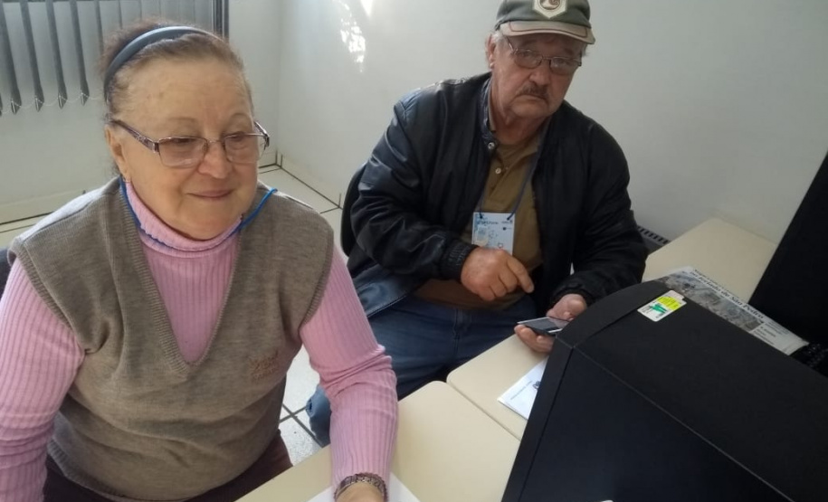 Emissão de documentos (Carteira de Trabalho, CPF e RG), intermediação de vagas de emprego, cadastro para a tarifa social de água e luz, foram os serviços mais procurados no Paraná Cidadão - feira de serviços - que aconteceu nesta semana no Parque de Exposições Portal do Sudoeste, em Clevelândia.  Em três dias, a feira de serviços registrou mais de 7 mil atendimentos.  -  Clevelândia, 28/06/2019  -  Foto: Divulgação SEJUF