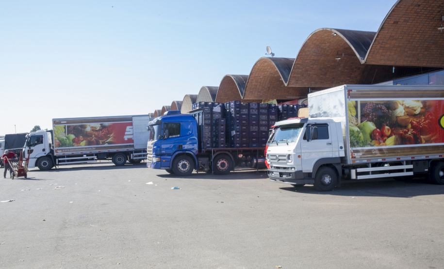A Ceasa Paraná promove a partir do dia 9 mais uma etapa no processo de licitações de áreas no mercado atacadista de hortigranjeiros e atípicos em geral em suas unidades. Serão ofertadas 52 áreas, distribuídas em 36 lotes para o sistema de pregão presencial tipo maior lance ou oferta, para a Ceasa de Curitiba.Foto: Divulgação Ceasa Paraná