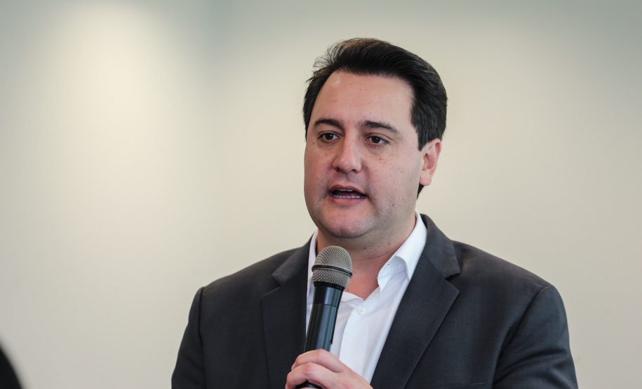 O governador Carlos Massa Ratinho Junior recebe nesta terça-feira (02), no Palácio Iguaçu representantes das APAES para assinatura de Termo Aditivo. Curitiba, 02/07/2019 -Foto: Geraldo Bubniak/ANPr