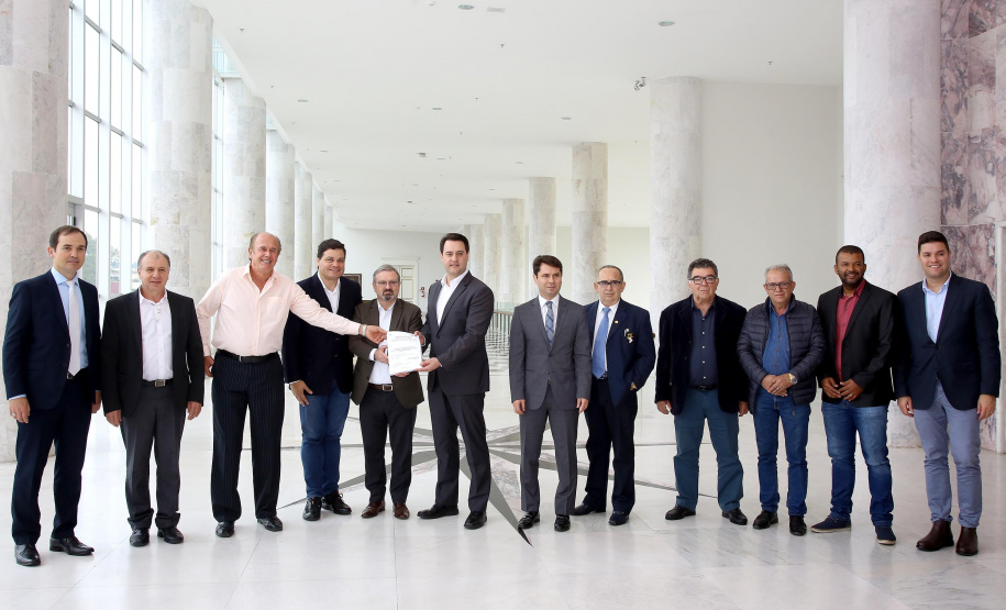 Governador Carlos Massa Ratinho Junior durante reunião com executivos da Klabin - Curitiba, 02/07/2019 - Foto: Jaelson Lucas/ANPr