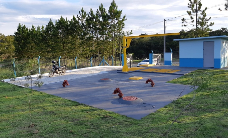 Deve entrar em operação ainda neste mês o sistema de esgotamento sanitário em Sapopema, que vai atender 740 famílias. Com investimentos de R$ 6,5 milhões, a Sanepar implantou 16 km de rede coletora, uma estação de tratamento de esgoto e quatro estações elevatórias.  -  Foto: Divuilgação Sanepar