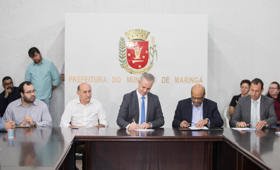 A Receita Estadual do Paraná e a Prefeitura de Maringá firmaram nesta quarta-feira (03) uma parceria que vai aprimorar a fiscalização e promover uma concorrência mais saudável entre os postos de combustível da cidade.  -  Maringá, 03/07/2019  -  Foto: Vivian Silva/Divulgação SEFA