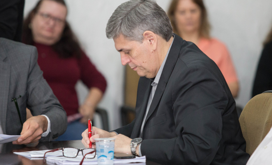 A Receita Estadual do Paraná e a Prefeitura de Maringá firmaram nesta quarta-feira (03) uma parceria que vai aprimorar a fiscalização e promover uma concorrência mais saudável entre os postos de combustível da cidade.  -  Maringá, 03/07/2019  -  Foto: Vivian Silva/Divulgação SEFA