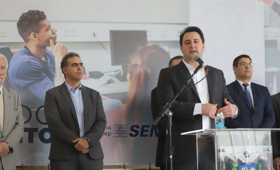 O bairro Uberaba, em Curitiba, será o primeiro do Paraná a receber o projeto Carretas do Conhecimento, idealizado pelo Governo do Paraná, através da Secretaria da Justiça, Família e Trabalho, em parceria com a Volkswagen e o Senai-PR