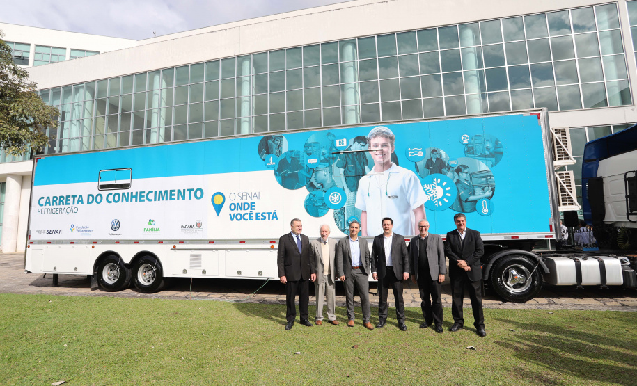 O bairro Uberaba, em Curitiba, será o primeiro do Paraná a receber o projeto Carretas do Conhecimento, idealizado pelo Governo do Paraná, através da Secretaria da Justiça, Família e Trabalho, em parceria com a Volkswagen e o Senai-PR