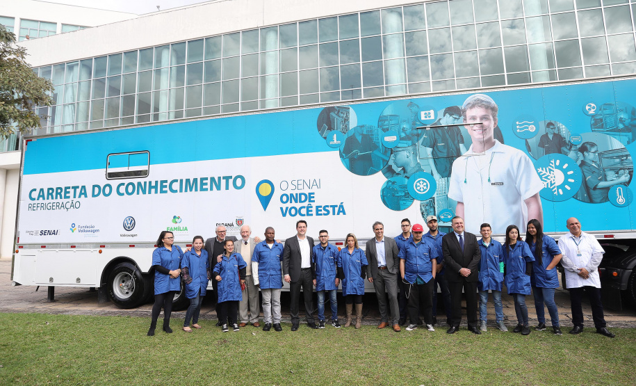 O bairro Uberaba, em Curitiba, será o primeiro do Paraná a receber o projeto Carretas do Conhecimento, idealizado pelo Governo do Paraná, através da Secretaria da Justiça, Família e Trabalho, em parceria com a Volkswagen e o Senai-PR