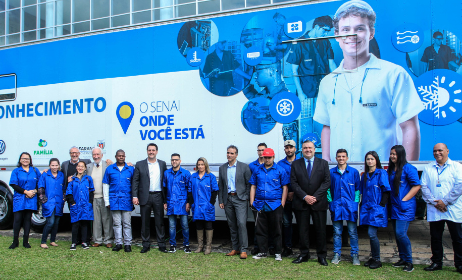 O bairro Uberaba, em Curitiba, será o primeiro do Paraná a receber o projeto Carretas do Conhecimento, idealizado pelo Governo do Paraná, através da Secretaria da Justiça, Família e Trabalho, em parceria com a Volkswagen e o Senai-PR