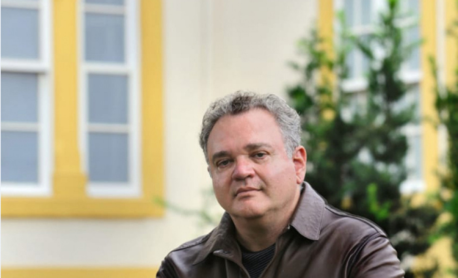 Os cinéfilos de Curitiba vão ganhar, na próxima quinta-feira (11/07), um presente e tanto. Às 19 horas, no Museu da Imagem e do Som do Paraná (MIS-PR), acontecerá a sessão inaugural do Aurora ? cineclube de cinema paranaense, cujo primeiro ciclo será dedicado ao cineasta Fernando Severo, que em 2019 completa 40 anos de carreira.  -  Foto: Divulgação MIS