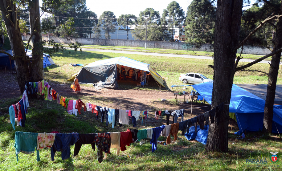 A Superintendência Geral de Diálogo e Interação Social (Sudis) realiza visita técnica em acampamento cigano às margens da BR 376, em Curitiba.  -  Curitiba, 05/07/2019  -  Foto: Nelson Andrade/SUDIS