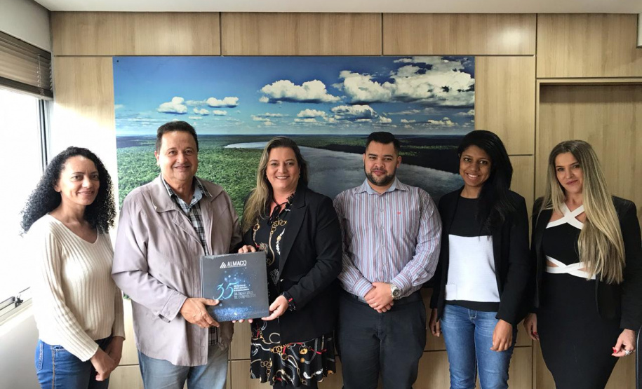 A equipe da Divisão de Resíduos Sólidos da Secretaria de Estado do Desenvolvimento Sustentável e do Turismo recebeu nesta semana representantes de associações responsáveis por resíduos pós-consumo.  -  Divulgação Sedest