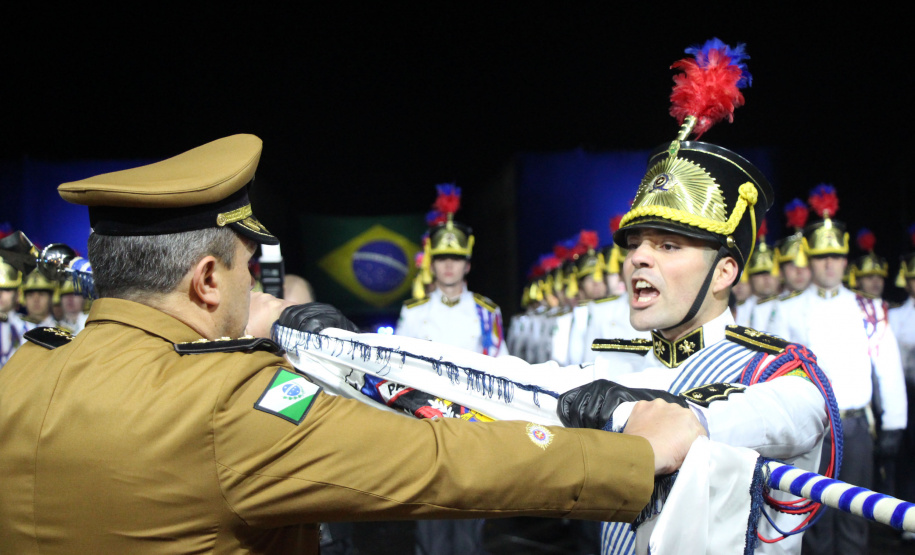 A formatura do Aspirantado 2019 nesta sexta-feira (05/07) concluiu a etapa de ensino de 93 policiais e bombeiros militares que há três anos ingressaram no Curso de Formação de Oficiais da Polícia Militar