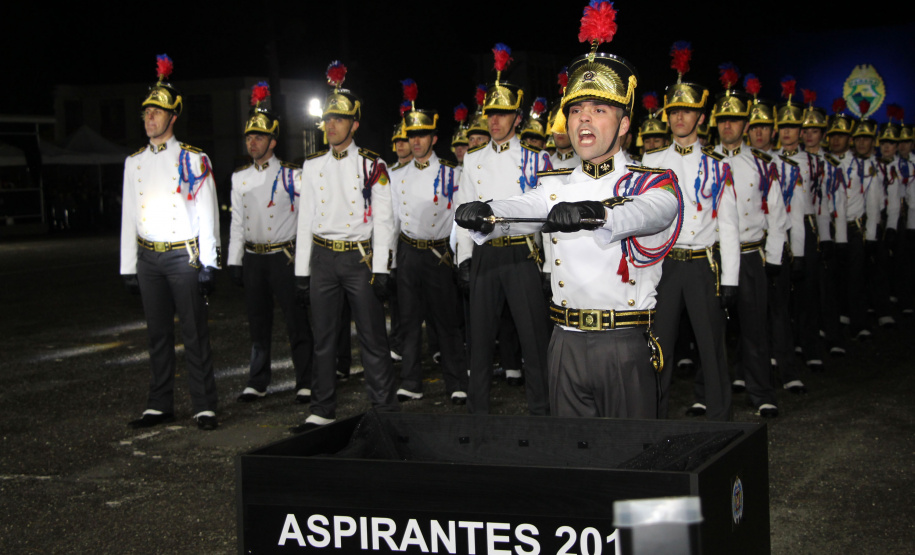 A formatura do Aspirantado 2019 nesta sexta-feira (05/07) concluiu a etapa de ensino de 93 policiais e bombeiros militares que há três anos ingressaram no Curso de Formação de Oficiais da Polícia Militar