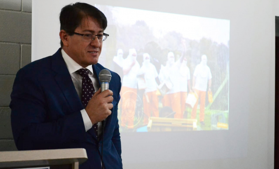 Unidades prisionais das regiões de Ponta Grossa e Guarapuava receberam armas e rádios comunicadores digitais. A entrega faz parte de um pacote de investimentos que somam R$ 22 milhões. O objetivo é equipar e modernizar o sistema prisional do Paraná.  -  Foto: Divulgação Depen