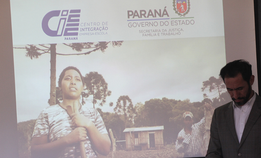 A Secretaria da Justiça, Família e Trabalho (Sejuf), por meio do Departamento do Trabalho e Estimulo à Geração de Renda e do Programa Família Paranaense, em parceria com o Centro Integrado Empresa-Escola do Paraná (CIEE/PR) vão promover cursos de capacitação pessoal e profissional às famílias em vulnerabilidade social no Paraná