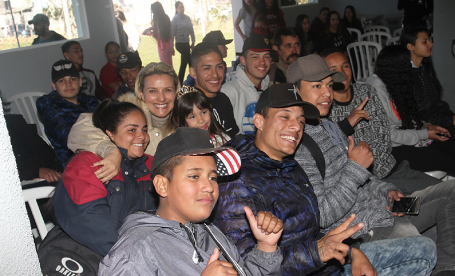 A Secretaria da Justiça, Família e Trabalho (Sejuf), por meio do Departamento do Trabalho e Estimulo à Geração de Renda e do Programa Família Paranaense, em parceria com o Centro Integrado Empresa-Escola do Paraná (CIEE/PR) vão promover cursos de capacitação pessoal e profissional às famílias em vulnerabilidade social no Paraná