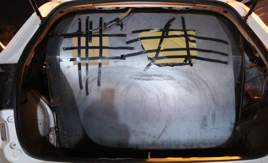 Horas de um trabalho de várias equipes policiais desde a madrugada de segunda-feira (08) culminaram na prisão de um homem que estaria envolvido no roubo de uma agência bancária em Quatro Barras, na Região Metropolitana de Curitiba