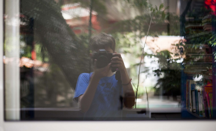 Abre nesta sexta-feira (12/07), às 19 horas, no Museu da Imagem e do Som do Paraná (MIS-PR), a exposição fotográfica “Memória, imagem e infância”, com 27 imagens, entre obras do acervo do MIS-PR e trabalhos fotográficos de outros artistas, que têm a infância e a memória como elo temático. Foto:Mathias Jakobovitsch Ferreira