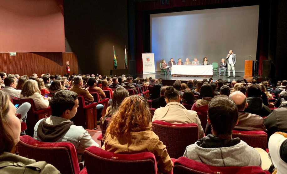 Os 310 municípios paranaenses que aderiram ao Programa Mais Médicos, do Ministério da Saúde, receberão 456 profissionais, que reforçarão a Atenção Primária nas unidades básicas de saúde. A previsão é de atendimento, em média, de 100 mil consultas por mês. Foto: Divulgação/SESA