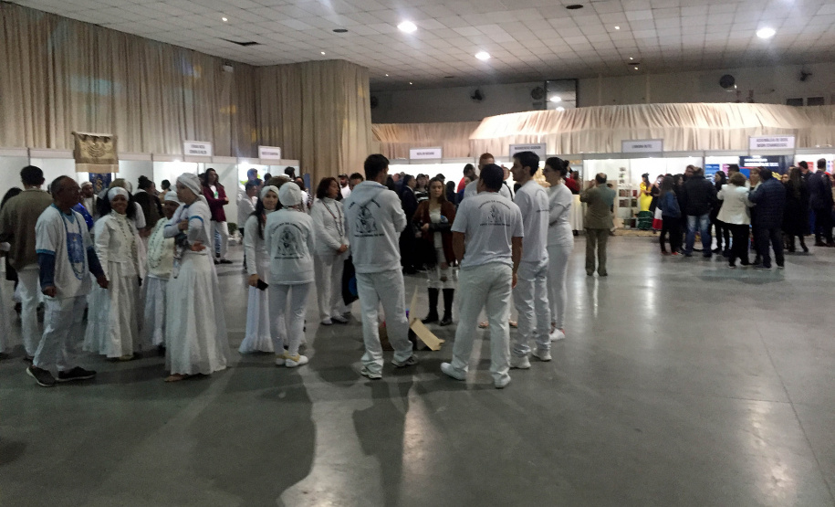 Começou nesta quarta feira (10), e vai até sexta feira (12), o XV Congresso Internacional de Turismo Religioso e Sustentável em Guarapuava. A Paraná Turismo participa neste importante evento que visa unir parcerias para divulgar as atrações e o potencial turístico da região.Foto: Edson Thomaz