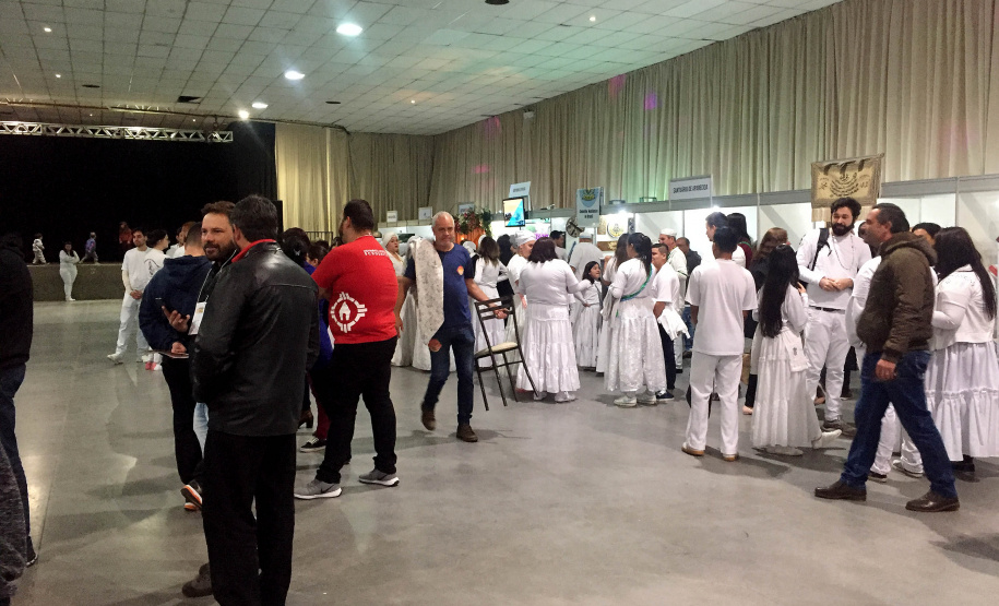 Começou nesta quarta feira (10), e vai até sexta feira (12), o XV Congresso Internacional de Turismo Religioso e Sustentável em Guarapuava. A Paraná Turismo participa neste importante evento que visa unir parcerias para divulgar as atrações e o potencial turístico da região.Foto: Edson Thomaz