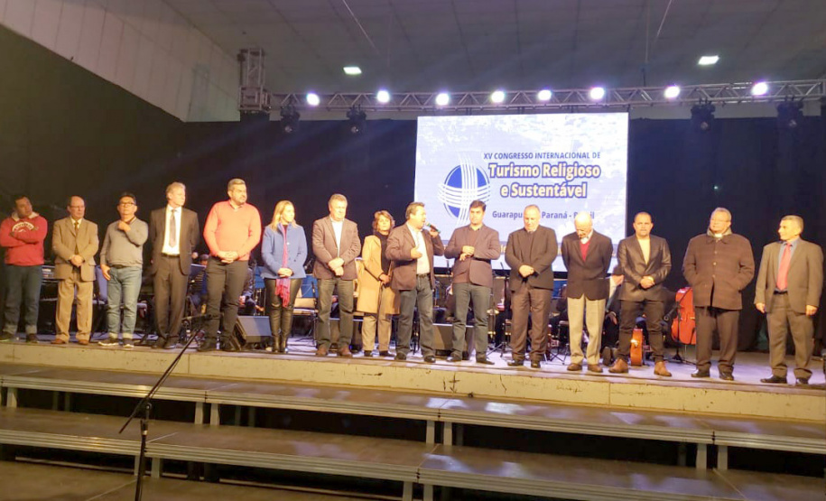 Começou nesta quarta feira (10), e vai até sexta feira (12), o XV Congresso Internacional de Turismo Religioso e Sustentável em Guarapuava. A Paraná Turismo participa neste importante evento que visa unir parcerias para divulgar as atrações e o potencial turístico da região.Foto: Edson Thomaz