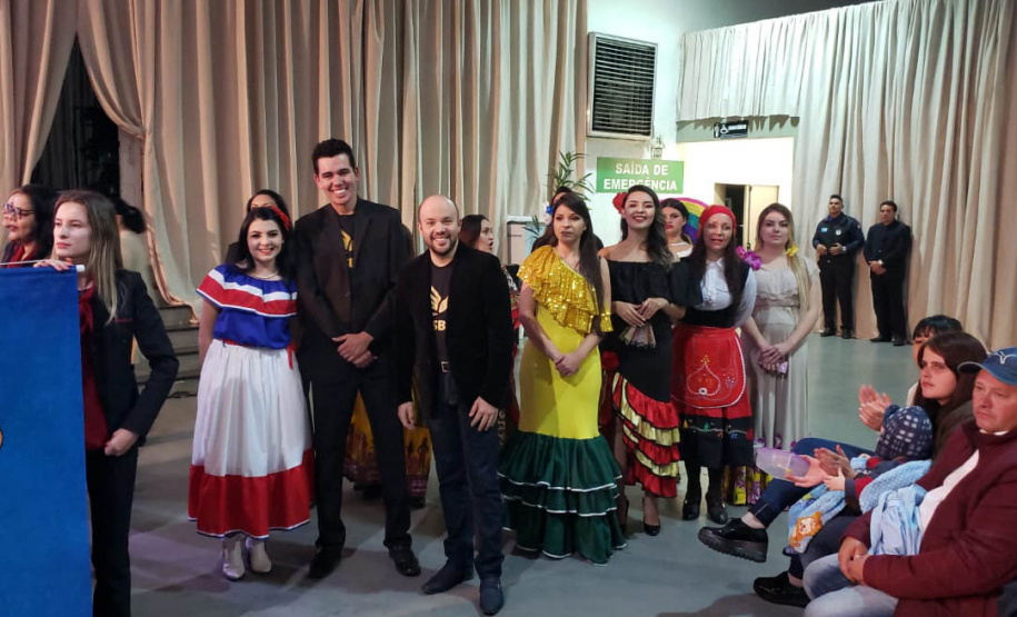 Começou nesta quarta feira (10), e vai até sexta feira (12), o XV Congresso Internacional de Turismo Religioso e Sustentável em Guarapuava. A Paraná Turismo participa neste importante evento que visa unir parcerias para divulgar as atrações e o potencial turístico da região.Foto: Edson Thomaz