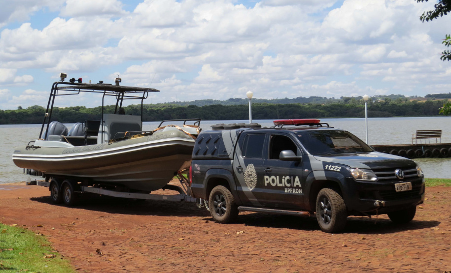 Rio Paraná recebe reforço de policiamento pelo BPFron para combater crimes transfronteiriços. Foto: Divulgação/PMPR