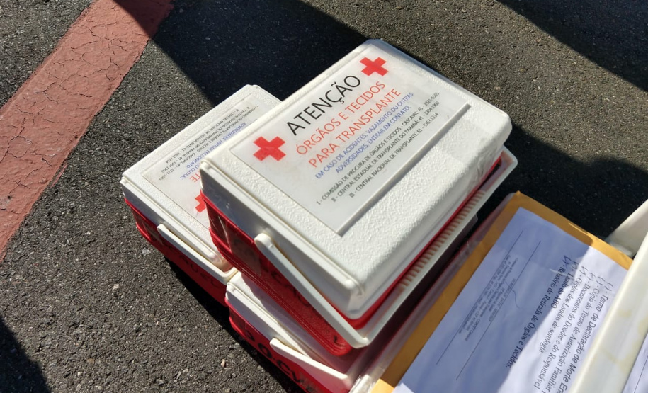 As cinco aeronaves à disposição do Governo do Estado têm também uma missão social. A frota é usada para o transporte de órgãos humanos e ajuda a fazer do Paraná referência em transplantes. Só neste ano foram 57 missões de apoio, perfazendo 117 horas e 55 minutos de voo, para o transporte de 111 órgãos.Foto: Arquivo/ANPr