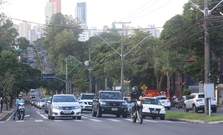 O primeiro semestre deste ano revela aumento na inadimplência no pagamento do IPVA (Imposto sobre a Propriedade de Veículos Automotores) no Paraná. O índice é de 19,9% em relação ao valor lançado, o que significa crescimento sobre 2018, que registrou inadimplência de 19,0%; e sobre o ano anterior, que havia sido de 18,2%. Foto: Jaelson Lucas/ANPr