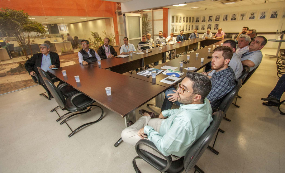 A administração dos Portos do Paraná desenvolveu um projeto para melhorar e gerar novas alternativas ao sistema viário e aos modais que operam no Porto de Paranaguá. A proposta é concentrar a descarga ferroviária dos granéis sólidos para exportação. Foto: Claudio Neves/Portos Paraná