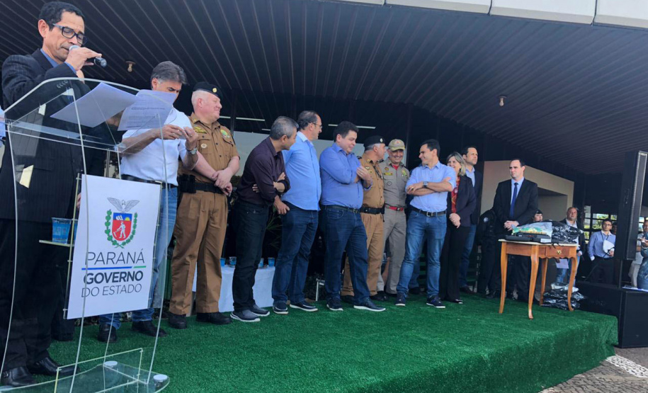 Segurança entrega viaturas e assina acordo para trabalho de presos. Foto: Divulgação/SESP